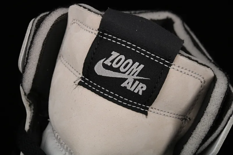 All categories Air Jordan Jordan series basketball shoes Air Jordan 1 High Special offer Air Jordan 1 Zoom Air CMFT "Summit White" AJ1 Joe 1 Pearl milk tea off-white CT0979-100